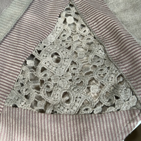 Gimmicks by BKE Boho Asymmetrical Short Sleeve Tunic Top Size XS - Picture 4 of 9